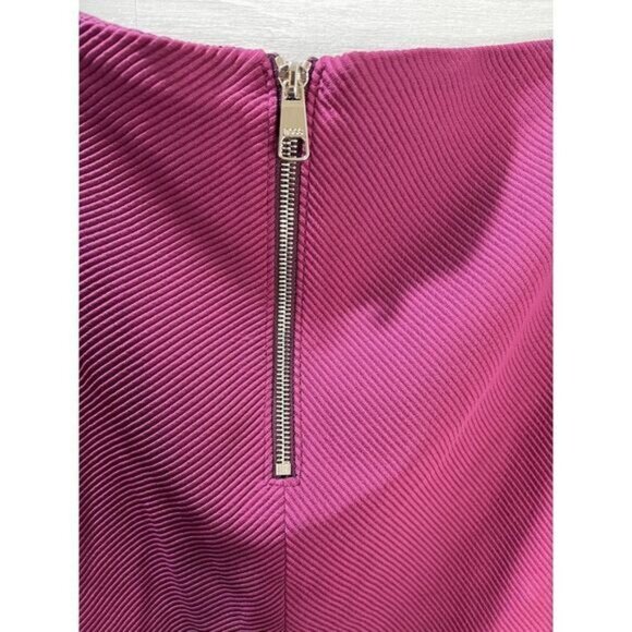 Hugo Boss Womens Textured Ribbed Burgundy Pencil Skirt‎ With Back Zipper - Picture 3 of 6